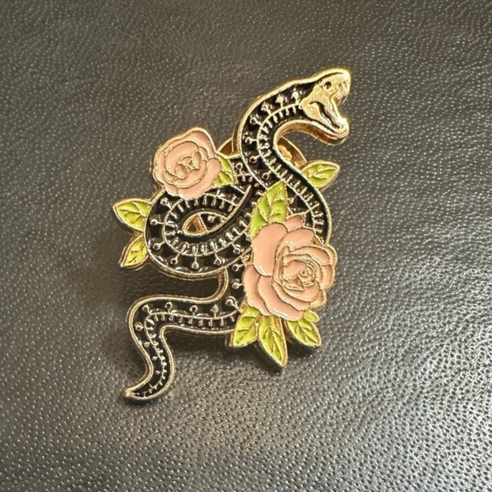 Snake Pin